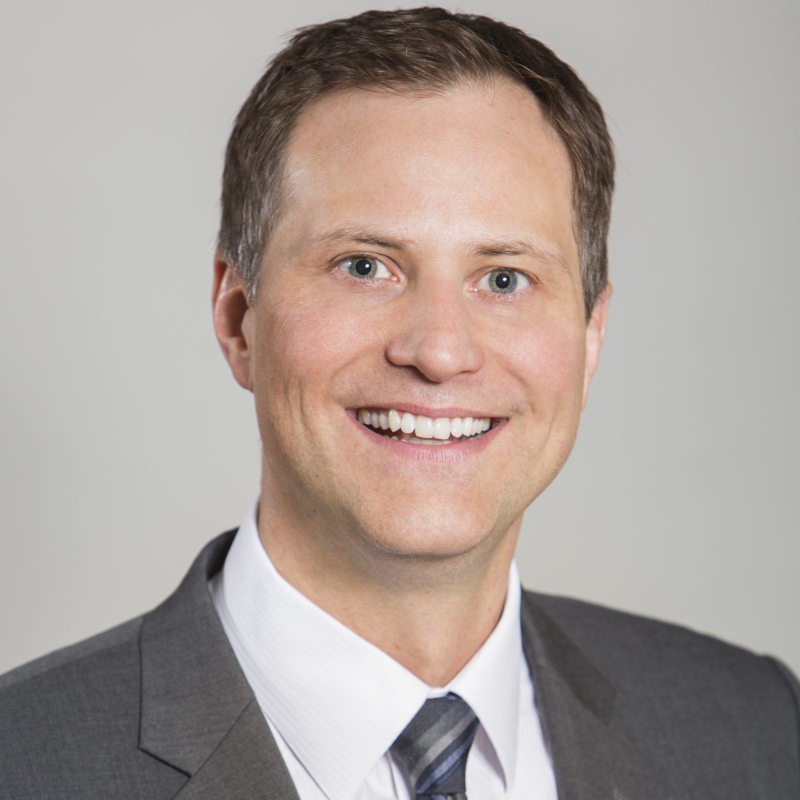 Head shot of Bryan Cox