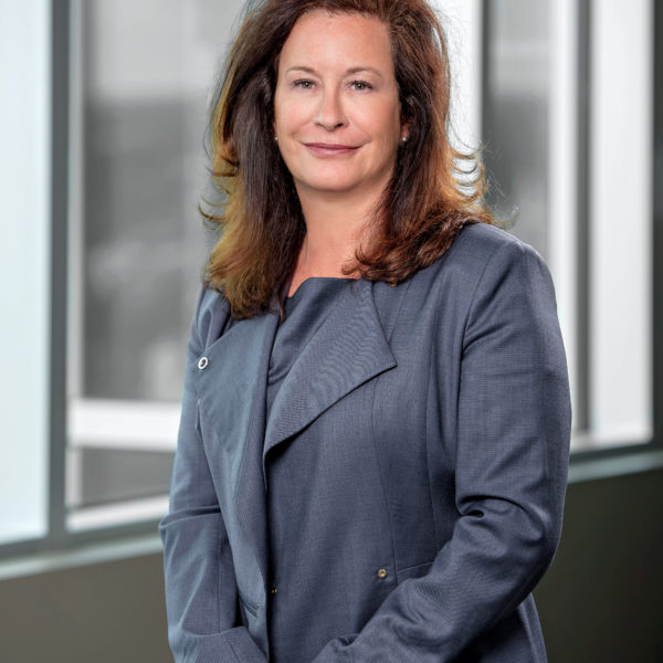 Kate Chisholm Headshot