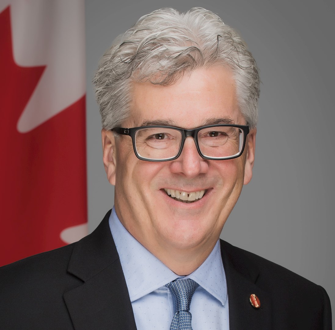 Colin Deacon Headshot