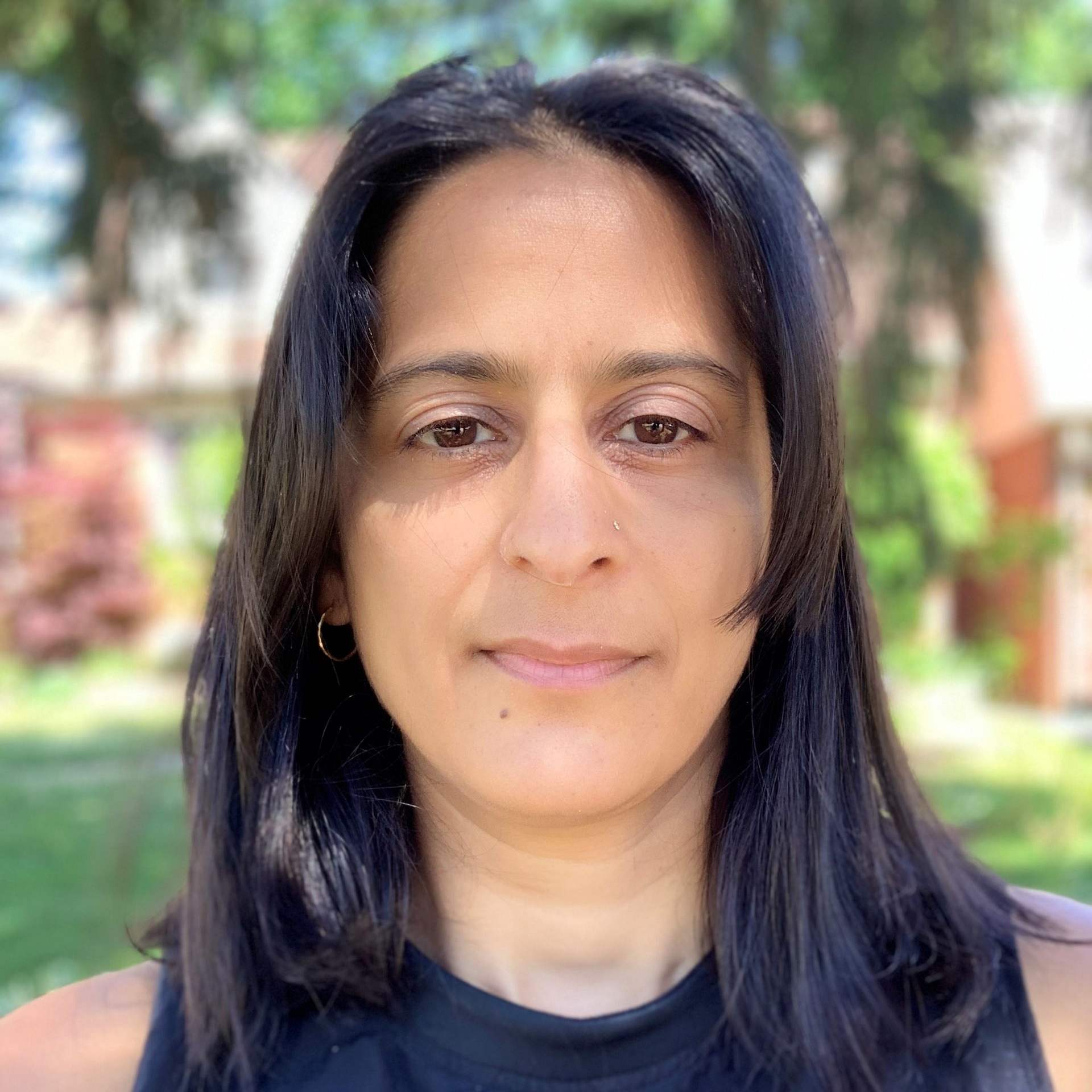 Usha Sthankiya Headshot