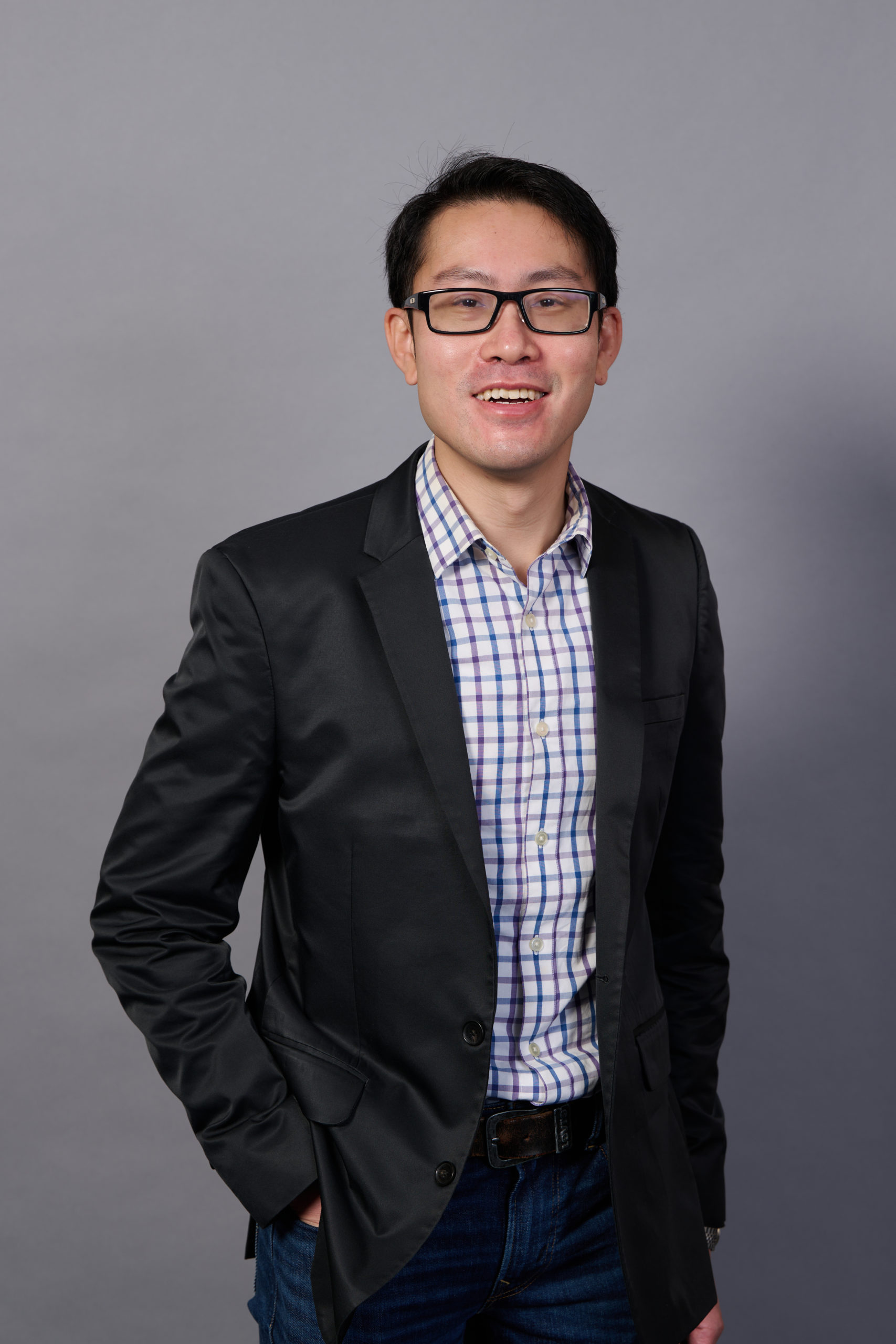Arnold Leung Headshot
