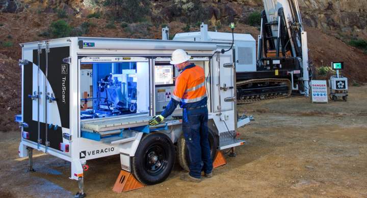 Truck from Veracio utilizing AI technology in mining